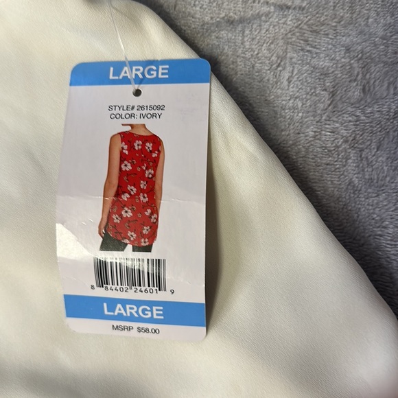 Top - Picture 3 of 3